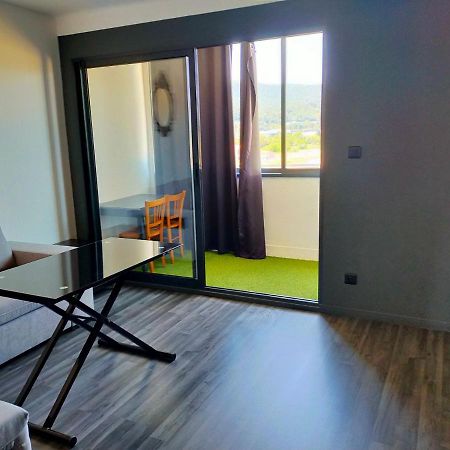 Appartement En Duplex Au 3Ieme Etage Sans Ascenseur Hyères المظهر الخارجي الصورة