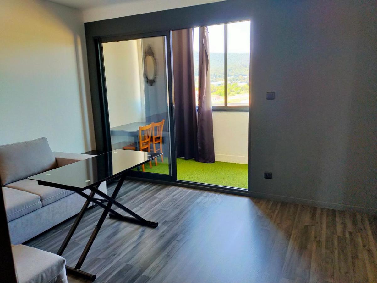 Appartement En Duplex Au 3Ieme Etage Sans Ascenseur Hyères المظهر الخارجي الصورة