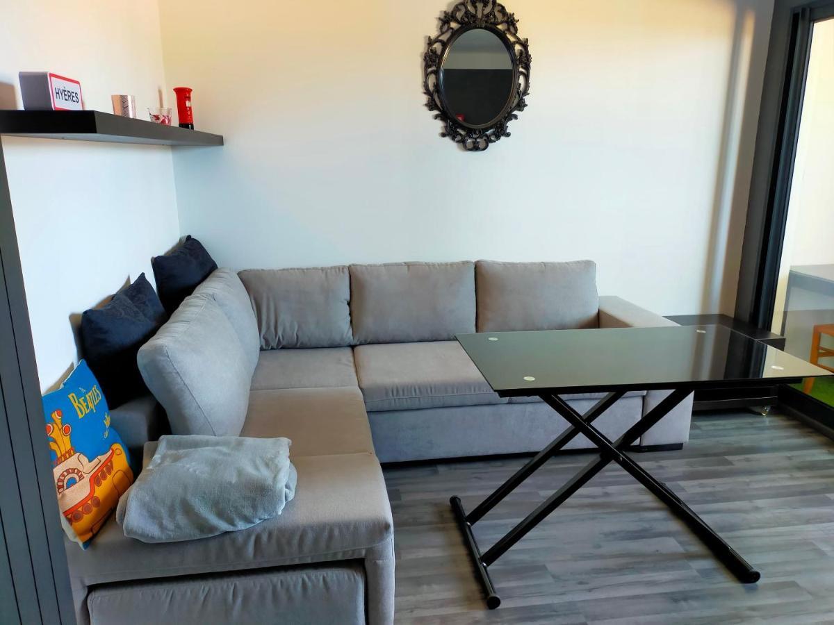 Appartement En Duplex Au 3Ieme Etage Sans Ascenseur Hyères المظهر الخارجي الصورة